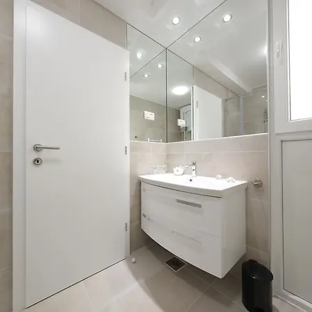 Pensión Luxury